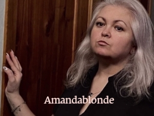 Amandablonde
