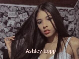 Ashley_hopp