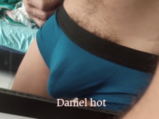 Daniel_hot