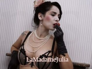 LaMadameJulia
