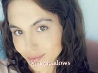 Mia_Meadows