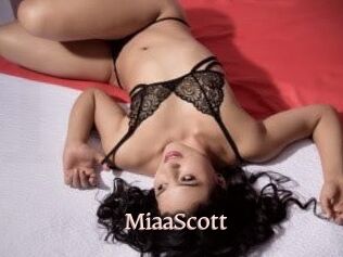MiaaScott