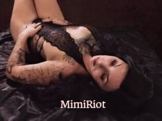 Mimi_Riot