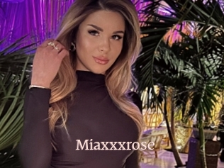 Miaxxxrose