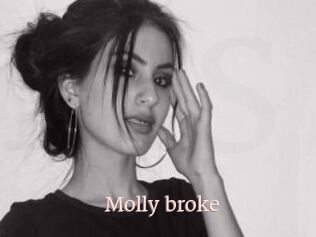 Molly_broke