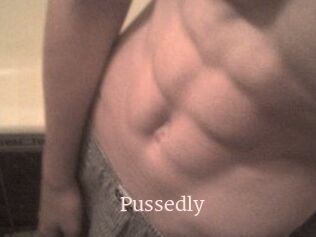 Pussedly