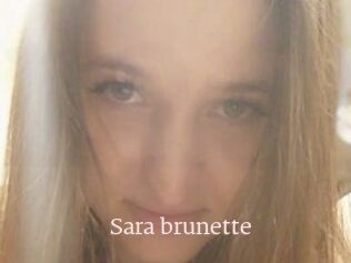 Sara_brunette