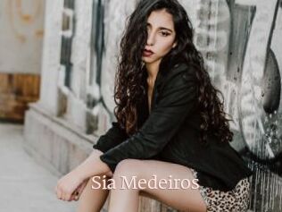 Sia_Medeiros