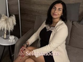Selenamoons