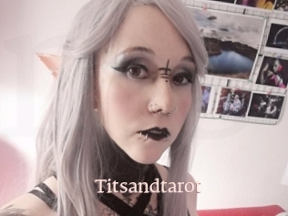 Titsandtarot