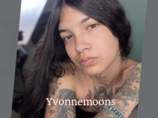 Yvonnemoons